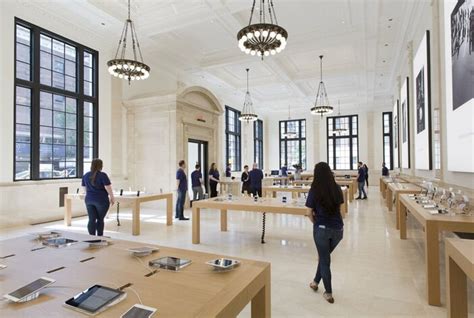 N­e­w­ ­Y­o­r­k­­t­a­ ­1­0­0­ ­y­ı­l­l­ı­k­ ­b­a­n­k­a­ ­A­p­p­l­e­ ­S­t­o­r­e­ ­o­l­d­u­